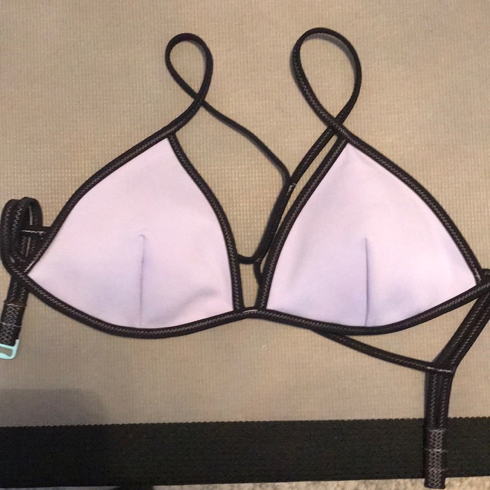 Victoria’s Secret bikini top. Medium